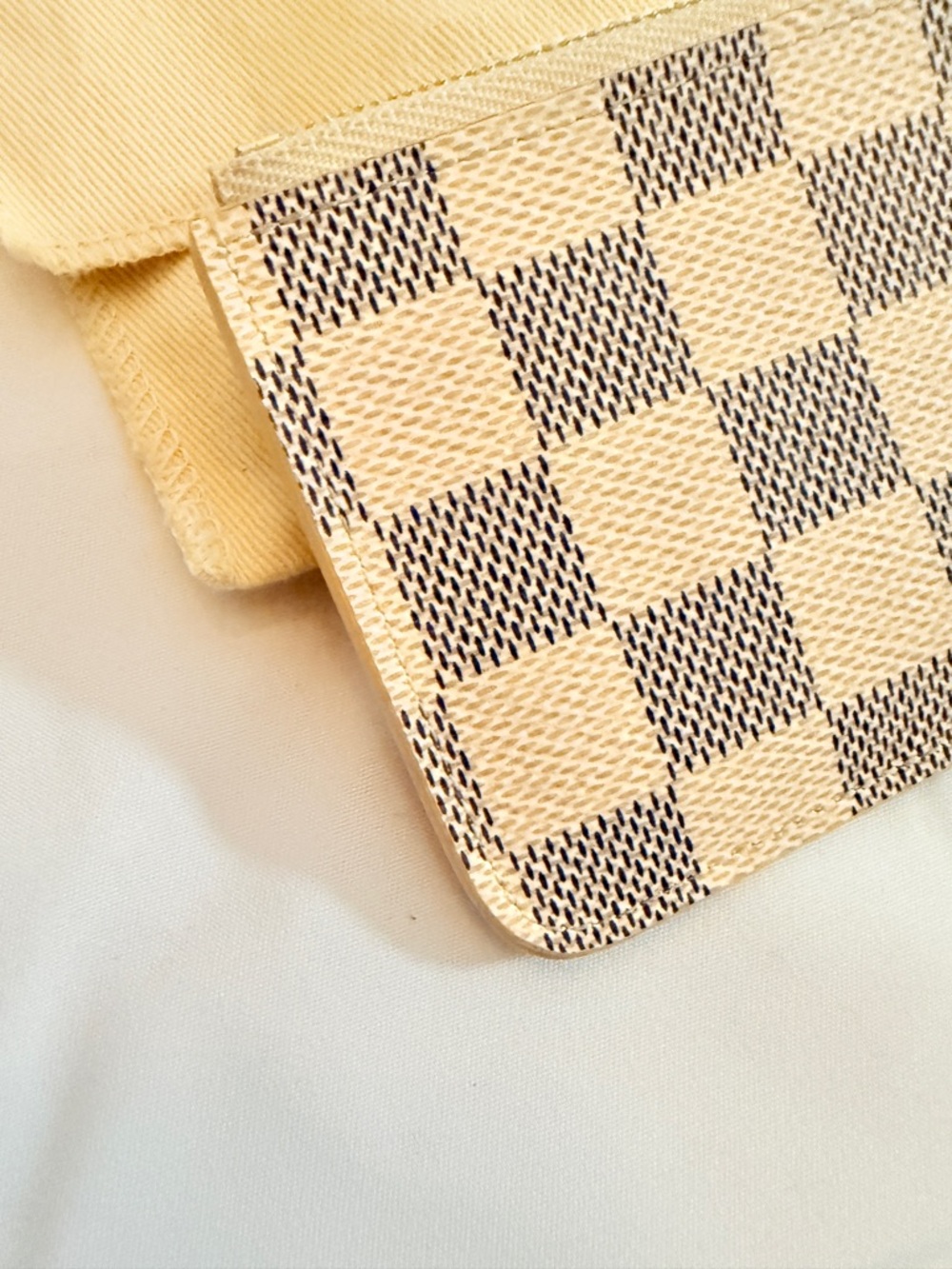 Louis Vuitton Damier Azur Cream and Gray Key Pouch with Gold Charm - Picture 4 of 8